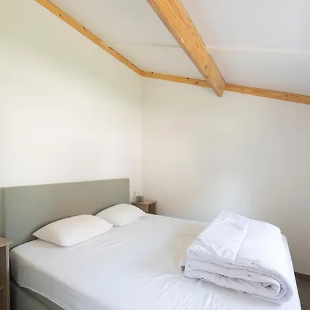 Charming In A Quiet Location, Cleaning Included Holiday home