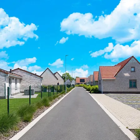 Сasa de vacaciones In With Private Garden, Cleaning Included *