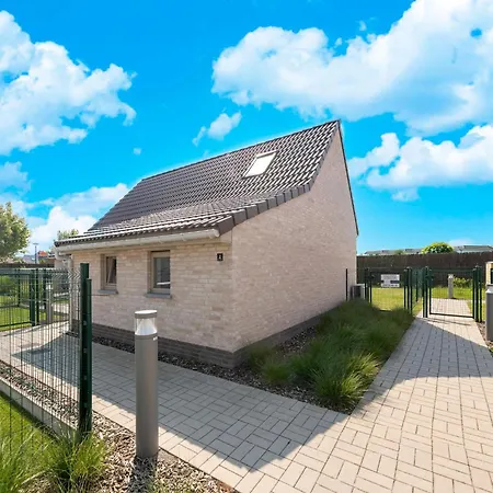 In With Private Garden, Cleaning Included * Koksijde