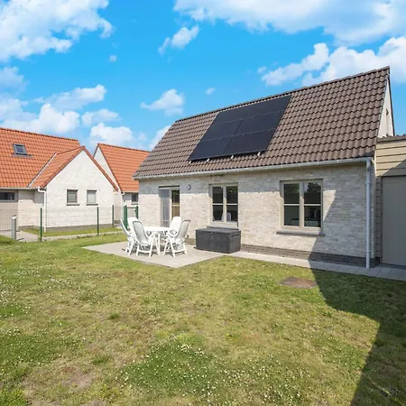 Charming In A Quiet Location, Cleaning Included Holiday home
